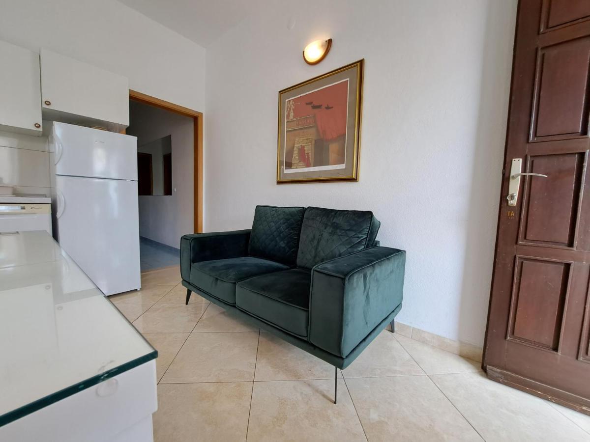 Apartments4You Supetar-The Best And Most Popular Apartments For Discovering The Island - Free Parking - 200 Meters From The Beach Habitación foto